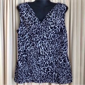 Beautiful Large 212 Collection Sleeveless Blouse